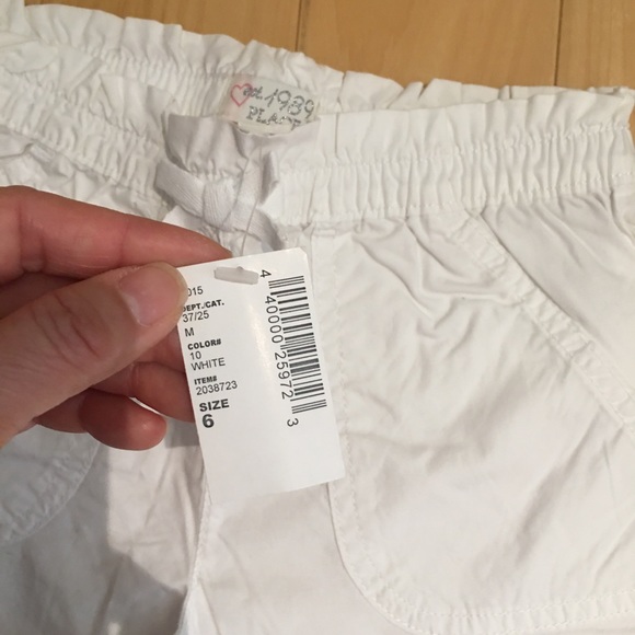 NWT 2 girl’s shorts - Picture 3 of 6